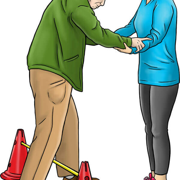 personne-agee-cones-et-animatrice